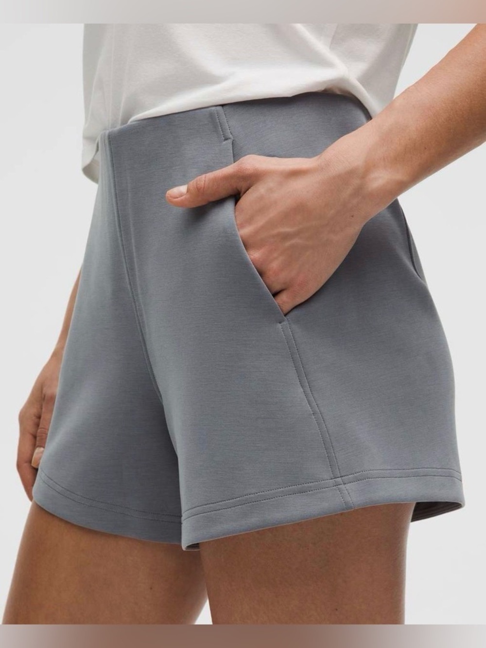 Lululemon Softstreme Kick-Flare Mid-Rise Short 4" in Solar Grey